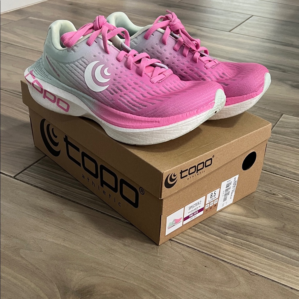 Topo Women's Specter 2 running shoes size 8.5